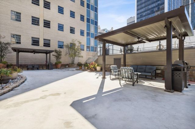 1505 Elm Street 404, Dallas, TX 75201