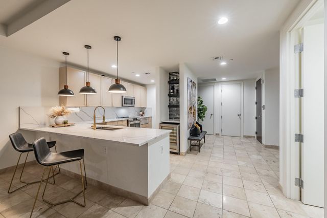 1505 Elm Street 404, Dallas, TX 75201
