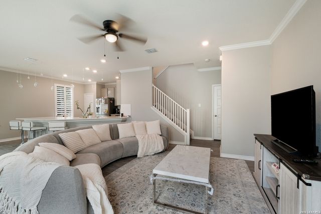 5911 Eckhert Rd Unit 129, San Antonio, TX 78240