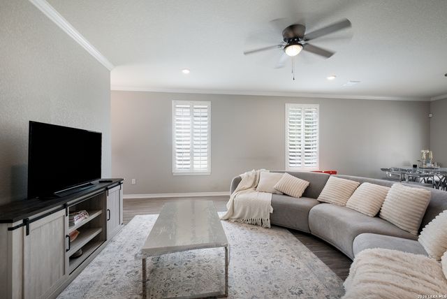 5911 Eckhert Rd Unit 129, San Antonio, TX 78240
