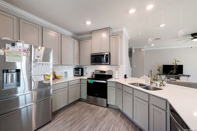 5911 Eckhert Rd Unit 129, San Antonio, TX 78240