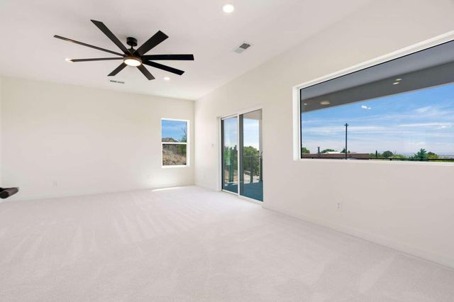 1136 Turner Drive NE, Albuquerque, NM 87123