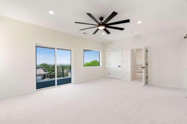 1136 Turner Drive NE, Albuquerque, NM 87123
