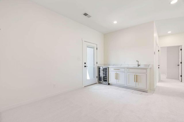 1136 Turner Drive NE, Albuquerque, NM 87123