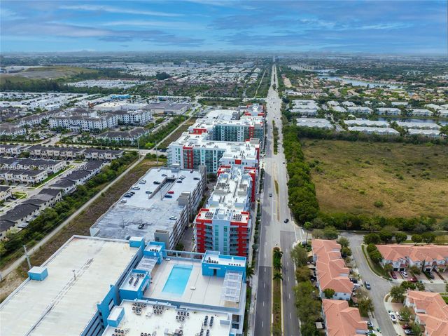 7751 NW 107th Ave 422, Doral, FL 33178