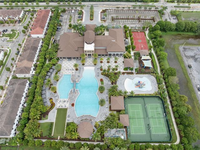 7751 NW 107th Ave 422, Doral, FL 33178