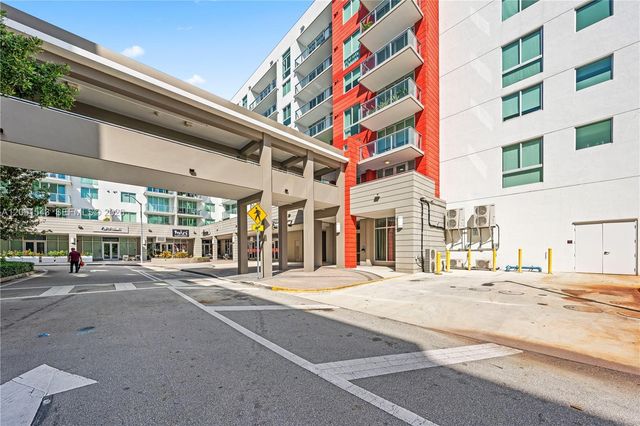7751 NW 107th Ave 422, Doral, FL 33178