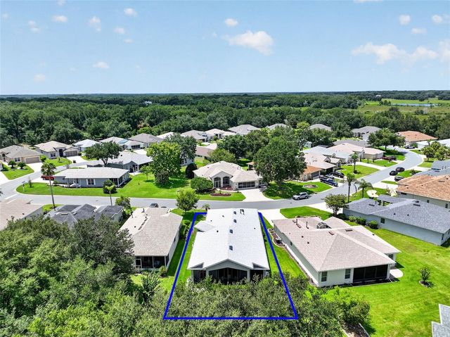 20512 QUEEN ALEXANDRA DRIVE, Leesburg, FL 34748