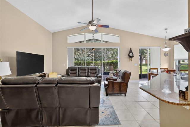 20512 QUEEN ALEXANDRA DRIVE, Leesburg, FL 34748