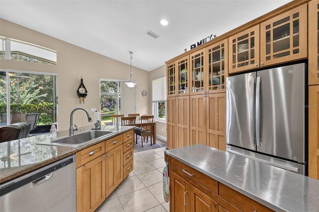 20512 QUEEN ALEXANDRA DRIVE, Leesburg, FL 34748