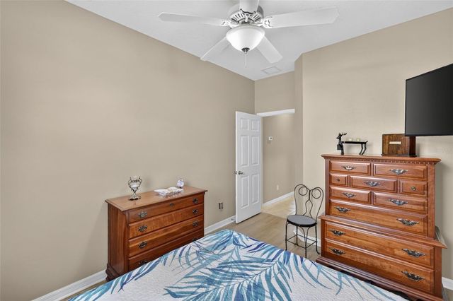 20512 QUEEN ALEXANDRA DRIVE, Leesburg, FL 34748