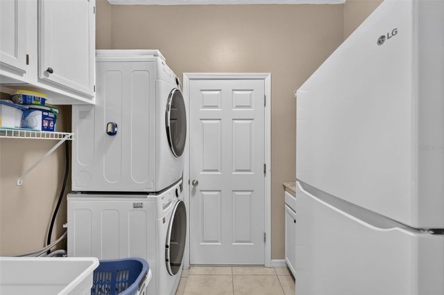 20512 QUEEN ALEXANDRA DRIVE, Leesburg, FL 34748