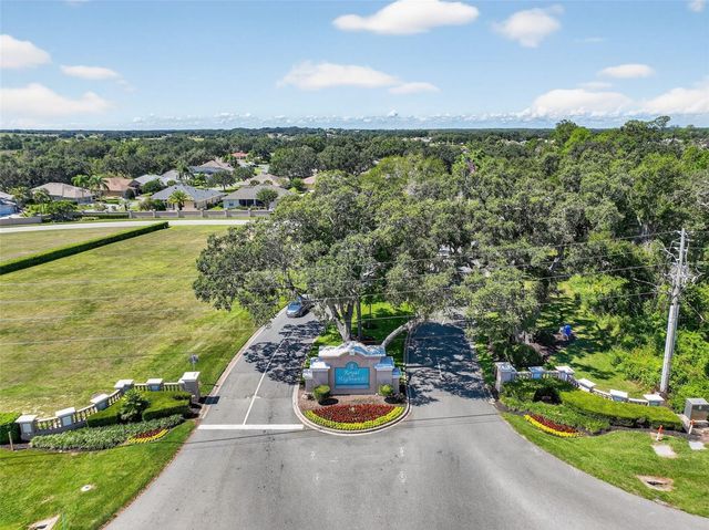 20512 QUEEN ALEXANDRA DRIVE, Leesburg, FL 34748