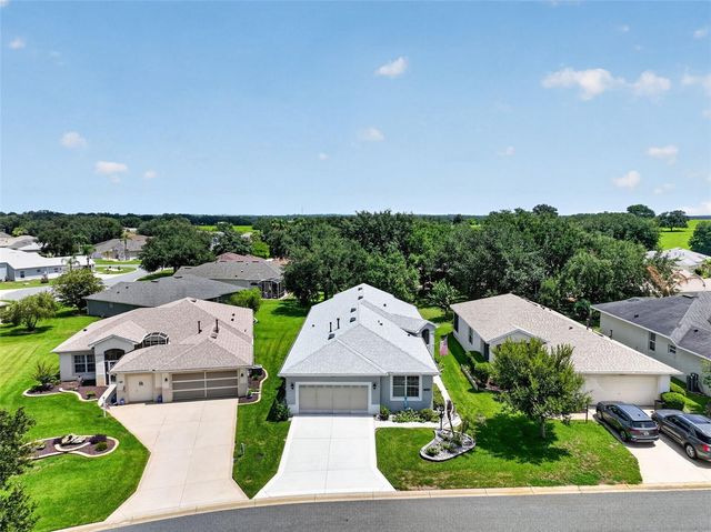 20512 QUEEN ALEXANDRA DRIVE, Leesburg, FL 34748