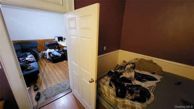 1 Mills Place, Milton, NY 12547