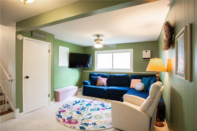 8808 W 89th Street, Overland Park, KS 66212