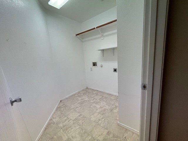 621 Crystal Falls Drive, Mckinney, TX 75071