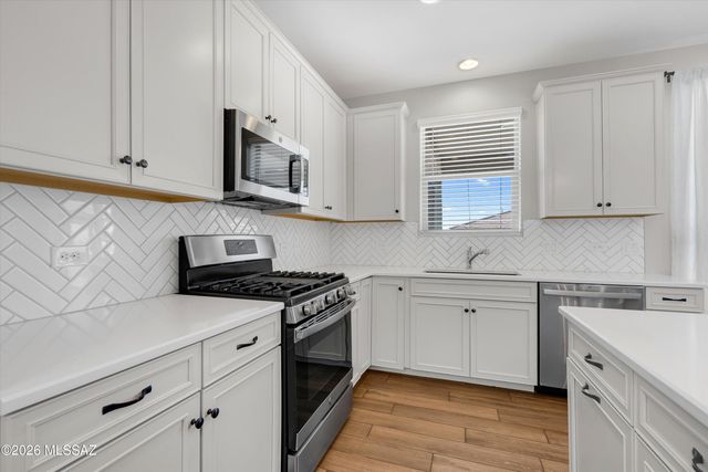 12005 E Ryscott Circle, Vail, AZ 85641