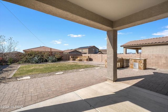 12005 E Ryscott Circle, Vail, AZ 85641