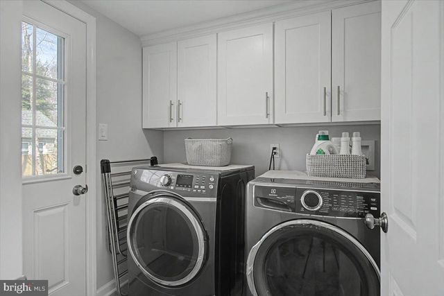 6 BRIAR RD, Wilmington, DE 19803