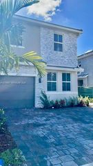 157 SW 170th Avenue, Pembroke Pines, FL 33027