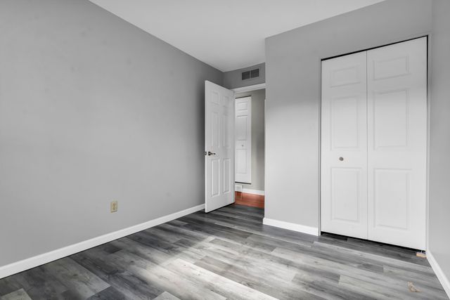 21009 Robinwood Street, Farmington, MI 48336