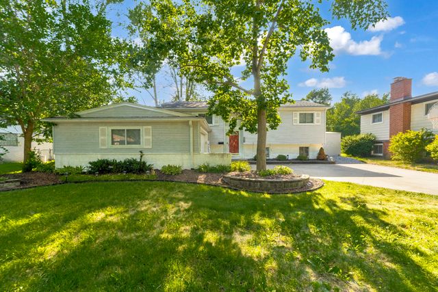 21009 Robinwood Street, Farmington, MI 48336