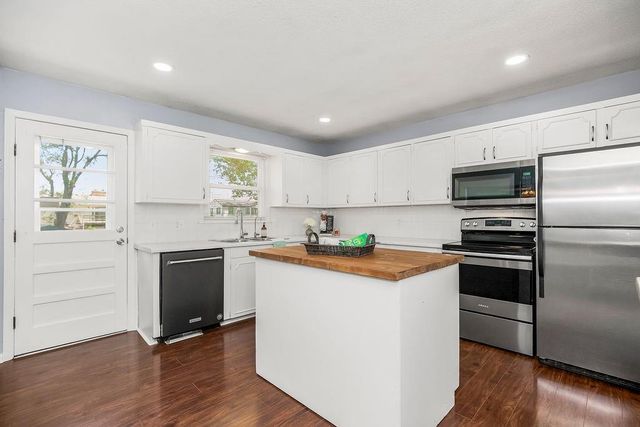 9232 Minnesota Avenue, Kansas City, KS 66112