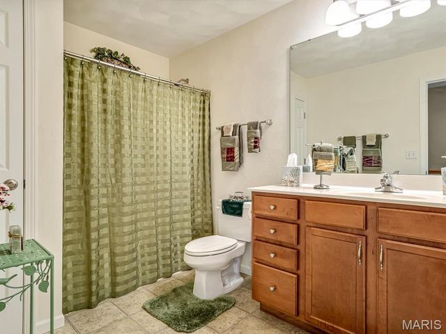4020 Autumn Oak Drive, Smithton, IL 62285