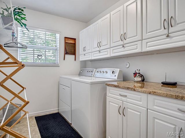 4020 Autumn Oak Drive, Smithton, IL 62285