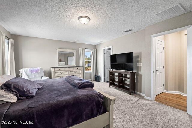 1385 PANTHER LAKE Parkway, Jacksonville, FL 32221