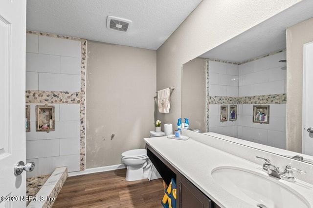 1385 PANTHER LAKE Parkway, Jacksonville, FL 32221