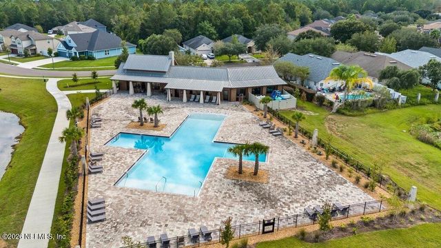 1385 PANTHER LAKE Parkway, Jacksonville, FL 32221