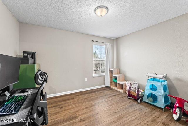 1385 PANTHER LAKE Parkway, Jacksonville, FL 32221