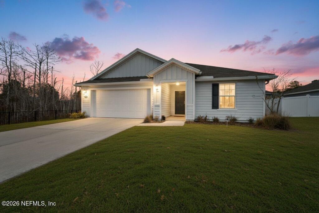 1385 PANTHER LAKE Parkway, Jacksonville, FL 32221