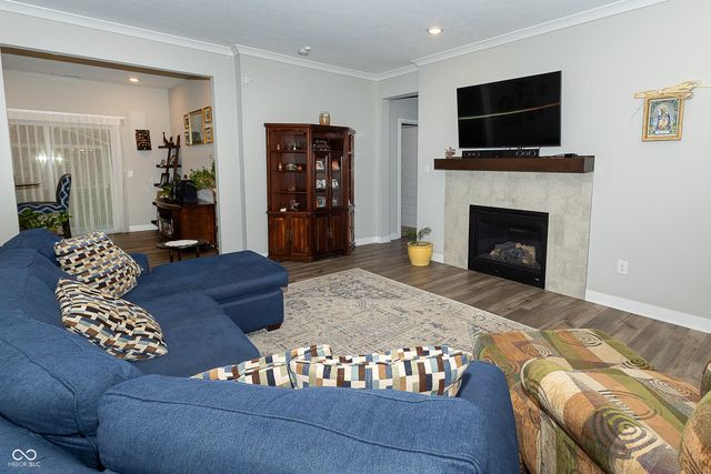 8615 Hudson Way, Brownsburg, IN 46112