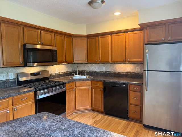 116 Commerce Street 5, Clinton, CT 06413