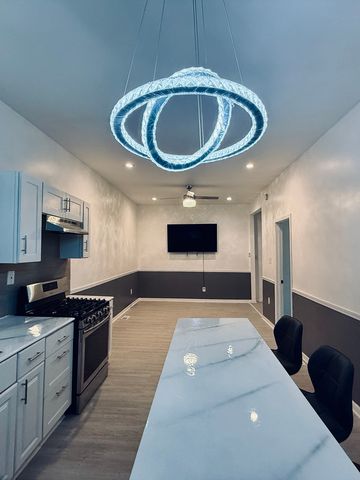 11725 S Morgan Street, Chicago, IL 60643