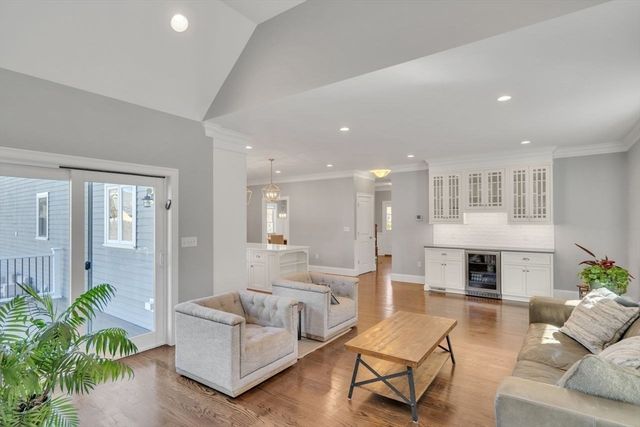 532 Lowell St, Lexington, MA 02420