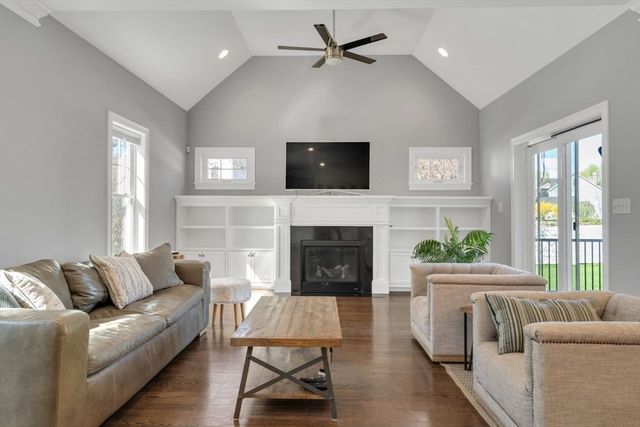 532 Lowell St, Lexington, MA 02420