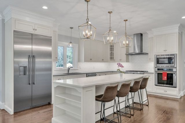 532 Lowell St, Lexington, MA 02420