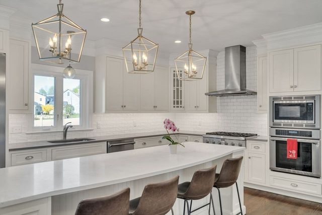 532 Lowell St, Lexington, MA 02420
