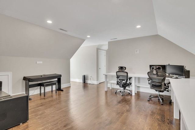 532 Lowell St, Lexington, MA 02420