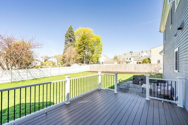 532 Lowell St, Lexington, MA 02420