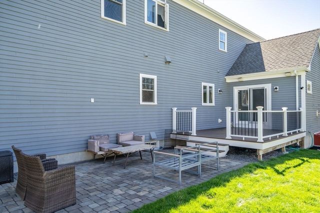 532 Lowell St, Lexington, MA 02420