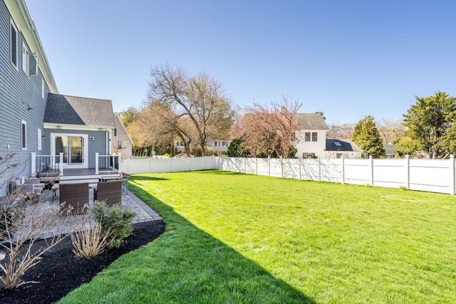 532 Lowell St, Lexington, MA 02420