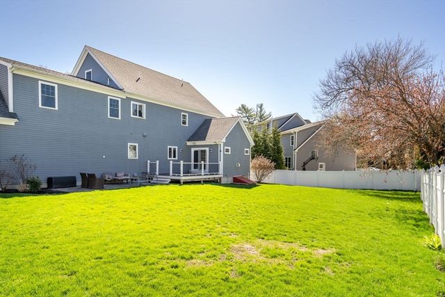 532 Lowell St, Lexington, MA 02420