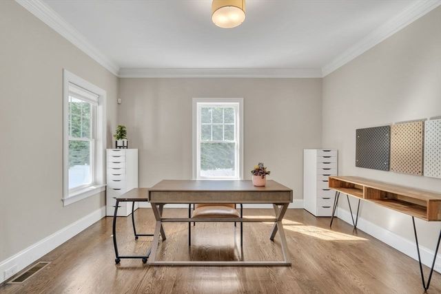 532 Lowell St, Lexington, MA 02420