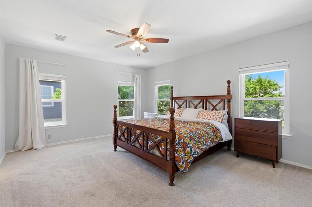 917 Woodhollow LN, Cedar Park, TX 78613