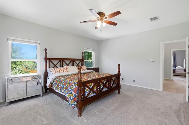 917 Woodhollow LN, Cedar Park, TX 78613